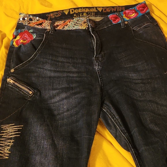 Jeans - Picture 4 of 6